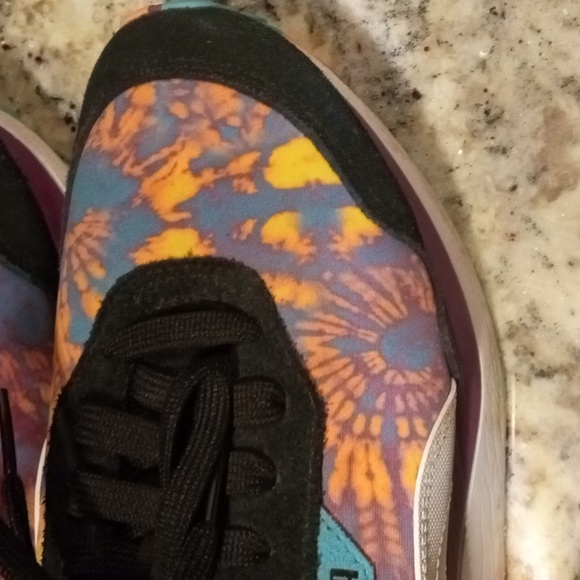 Puma - Picture 2 of 5